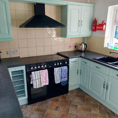 Napier Town House - Self Catering - Style - Twin And Double Guest house Workington